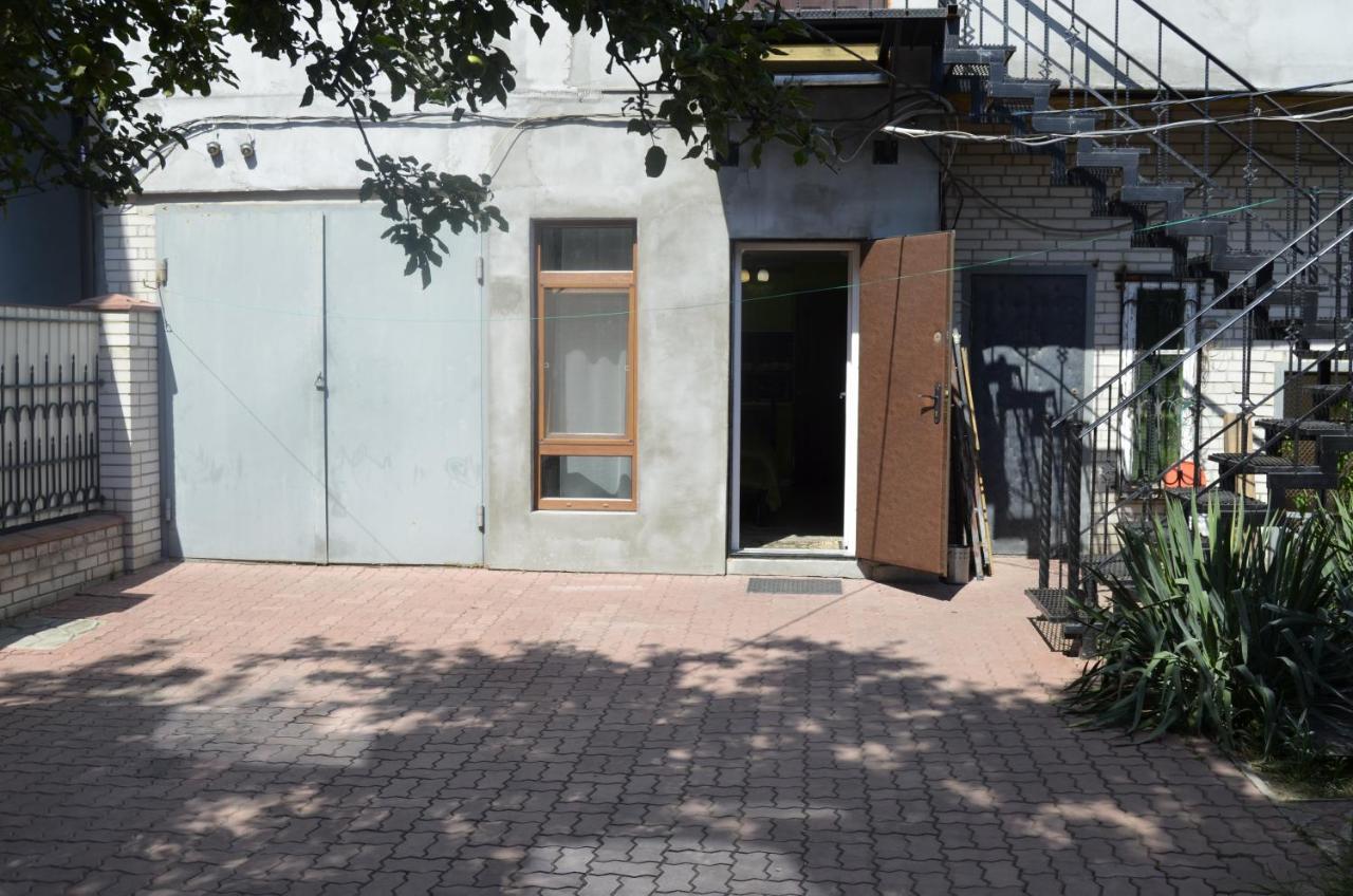 Апартаменти В Будиночку Біля Софіївського Парка Uman Exterior photo